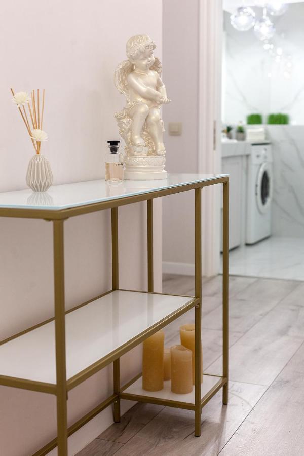 Avangard Deluxe Art Apart Leopoli Esterno foto