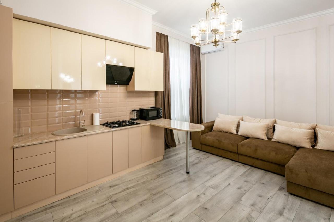 Avangard Deluxe Art Apart Leopoli Esterno foto